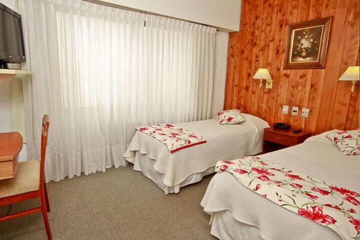 Room 17 of 41