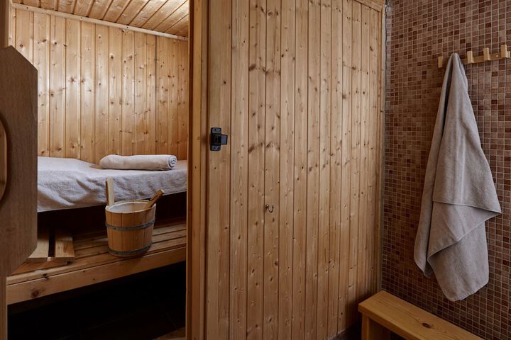 Steam room