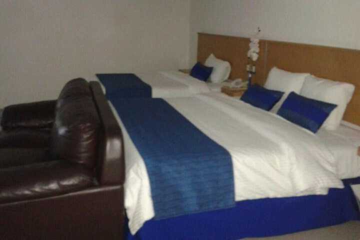 Room 20 of 39