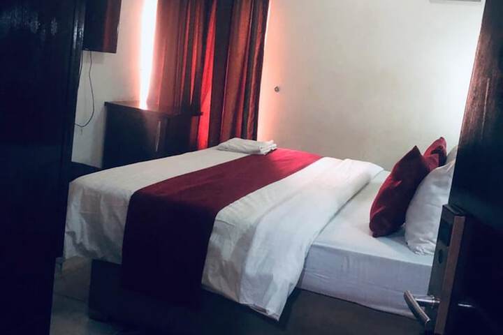 Room 6 of 29