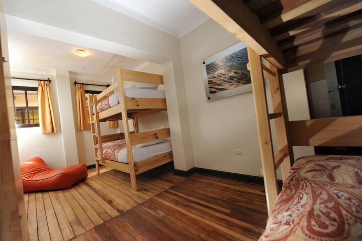 Room 4 of 34