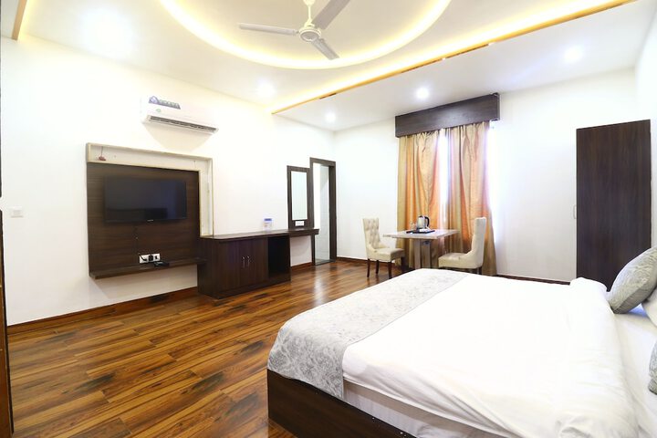 Room 14 of 39