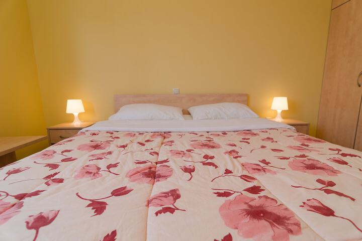Room 15 of 60