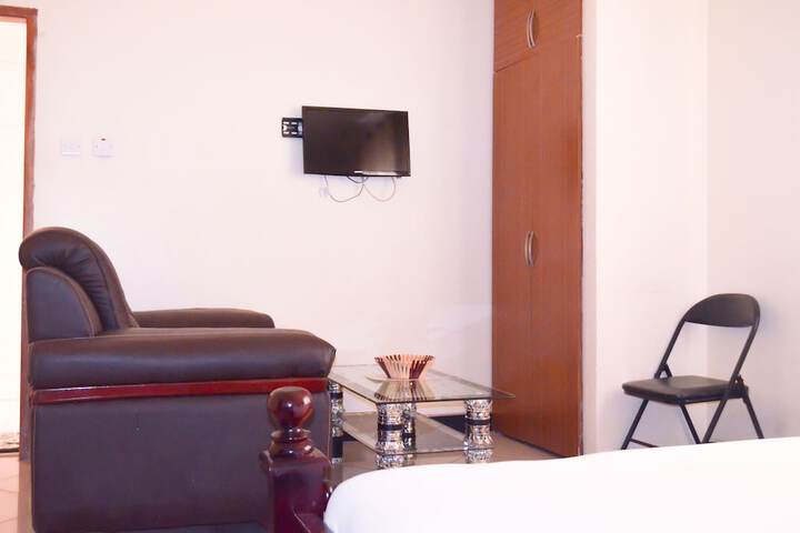 Room 10 of 19