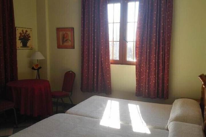 Room 8 of 25