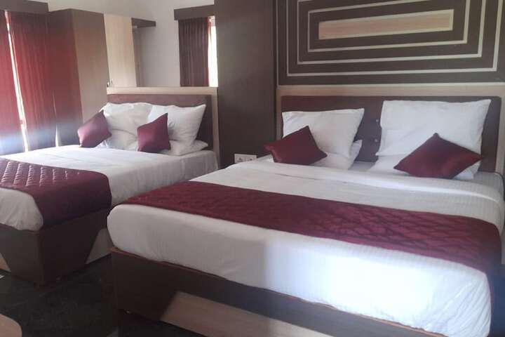 Room 8 of 138
