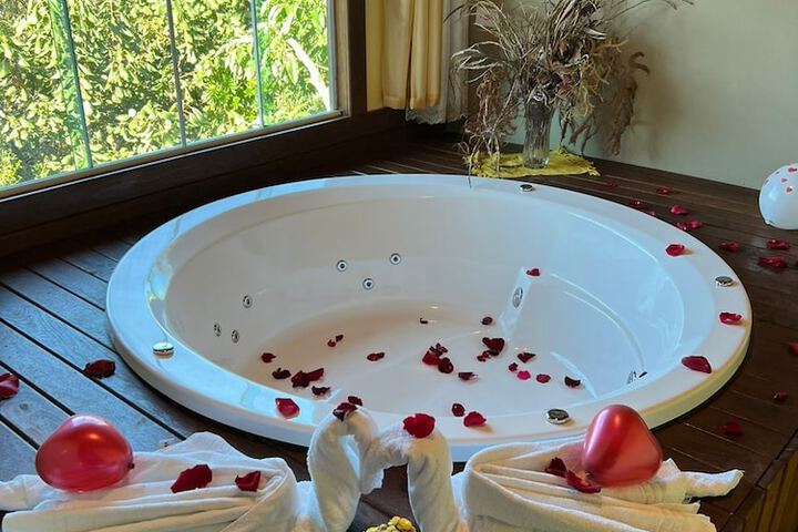 Hot Tub 21 of 30