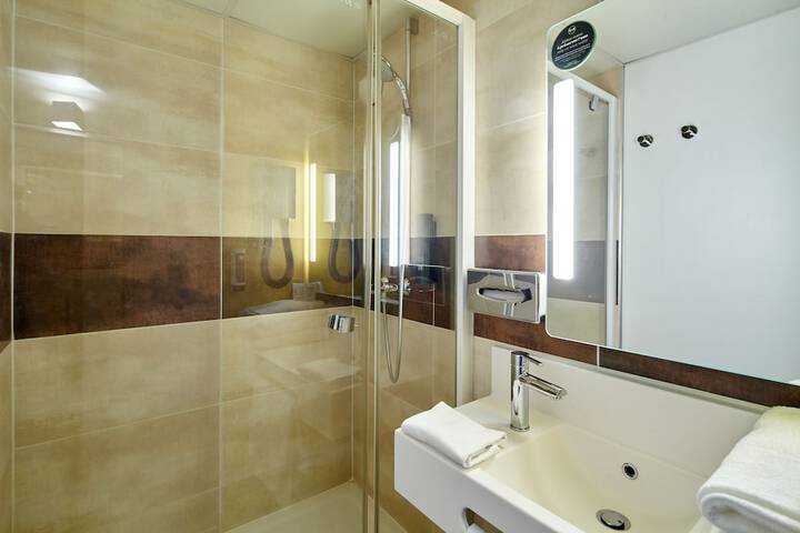 Clean Restrooms