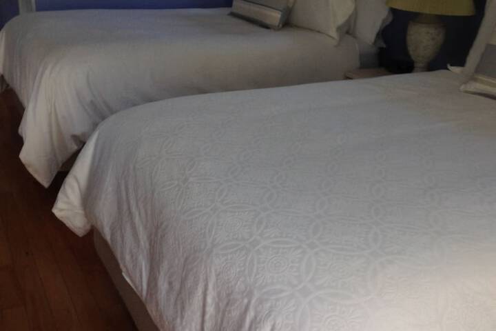 Room 12 of 26