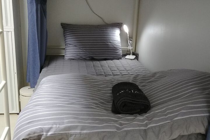 Room 5 of 31