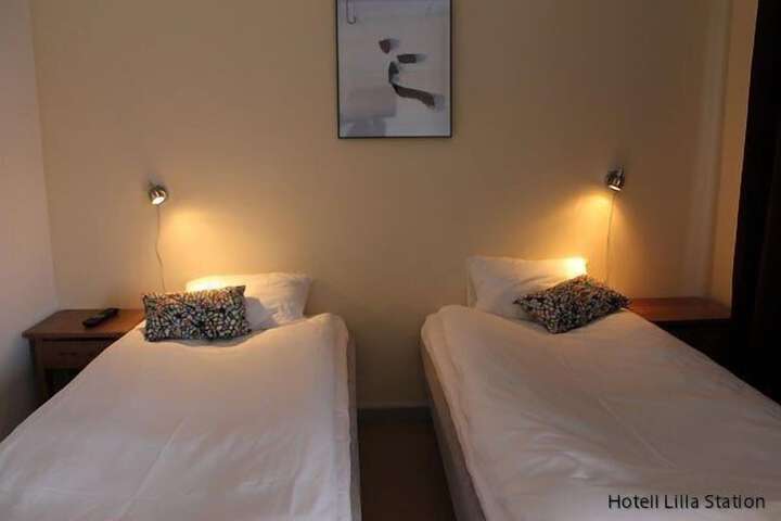 Room 18 of 32
