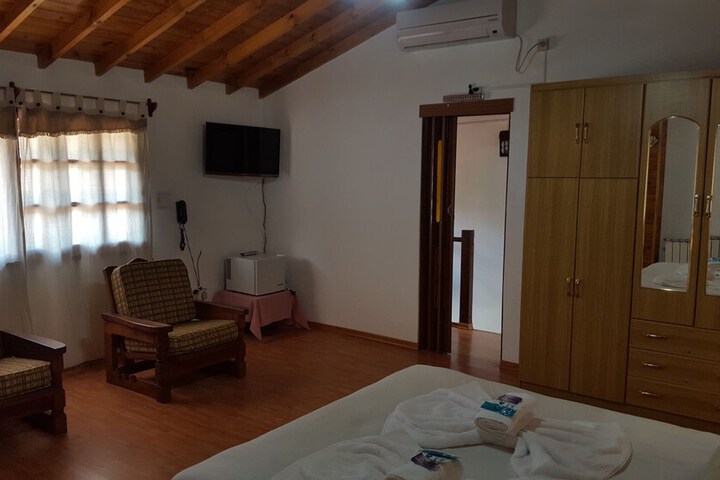 Room 17 of 37
