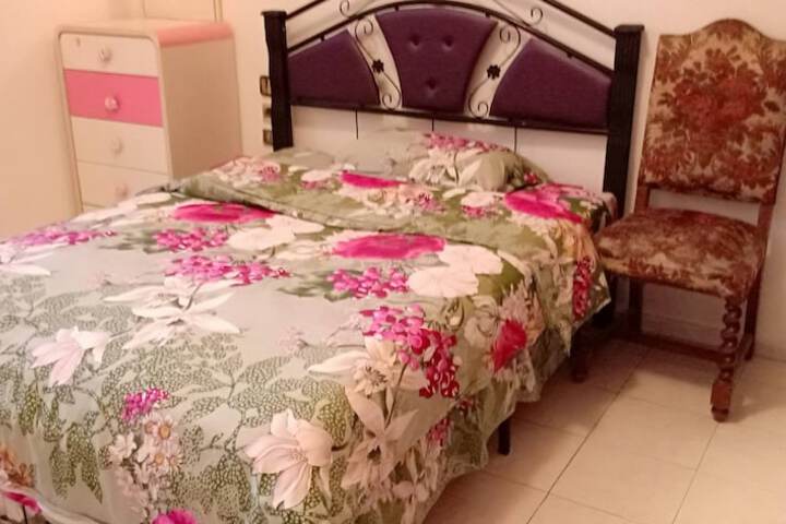 Room 7 of 16