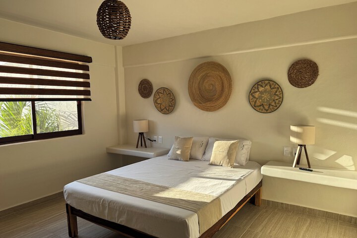 Room 18 of 65