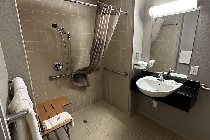 Room 56 of 123