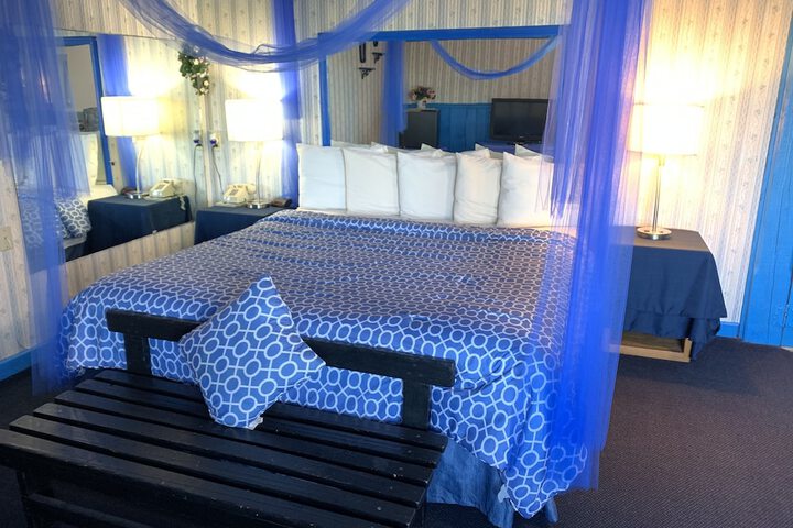 Room 31 of 293