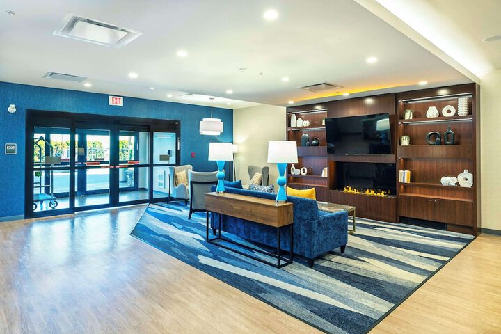 Hotel Interior 4 of 71