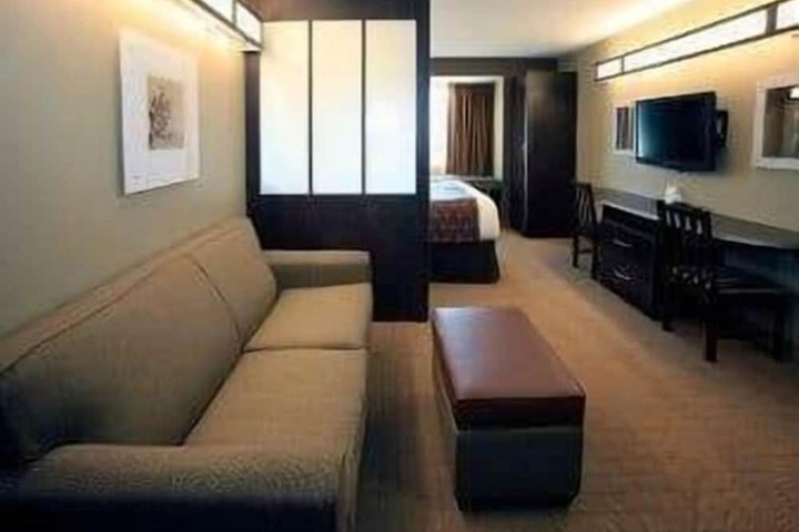 1 Queen Bed Roll in Shower (1 of 14)