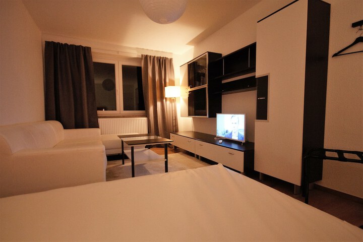 Room 12 of 72