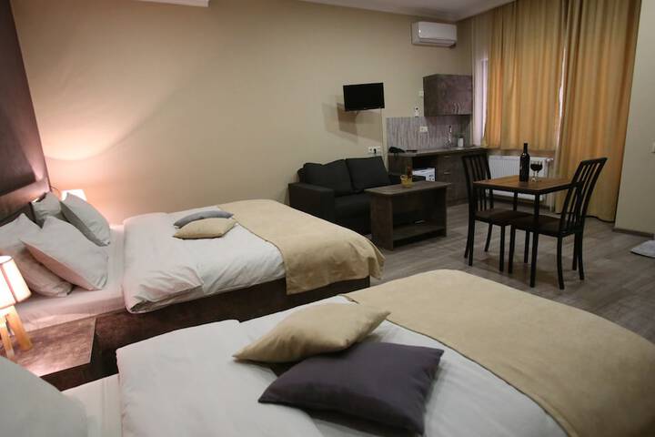 Room 43 of 86