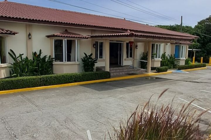 Hotel 30 of 33