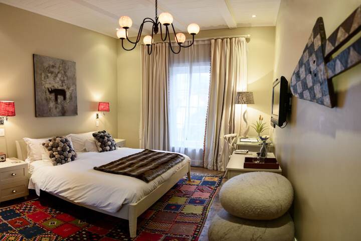 Room 12 of 46