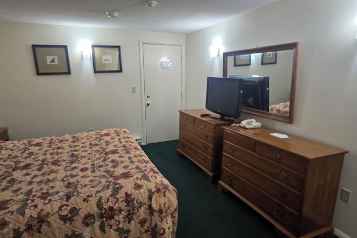 Suite King Size Bed (6 of 7)