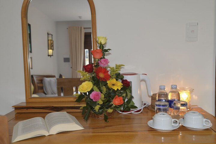 Breakfast/Coffee Service 23 of 65