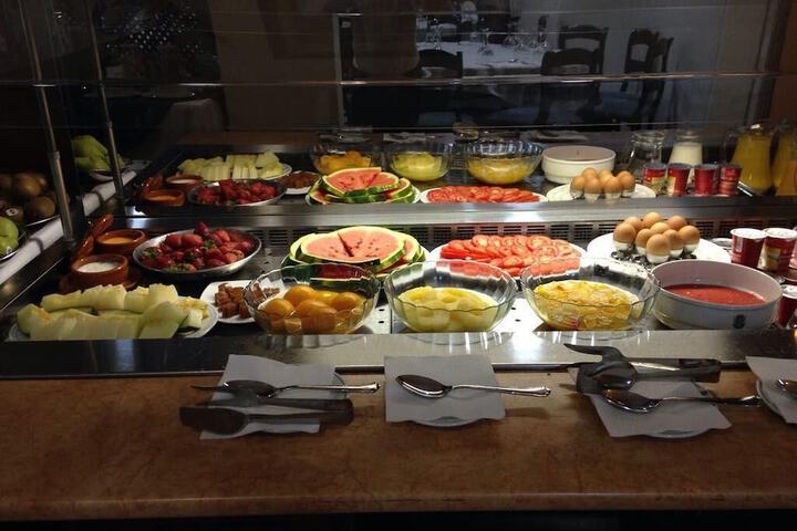 Breakfast meal