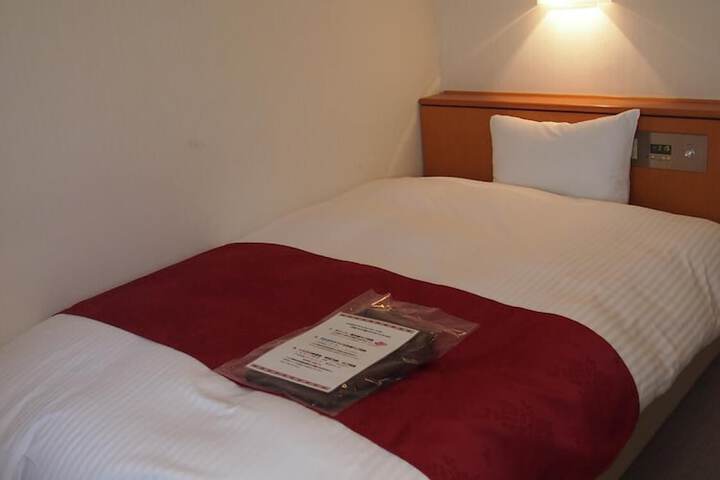 Room 13 of 68