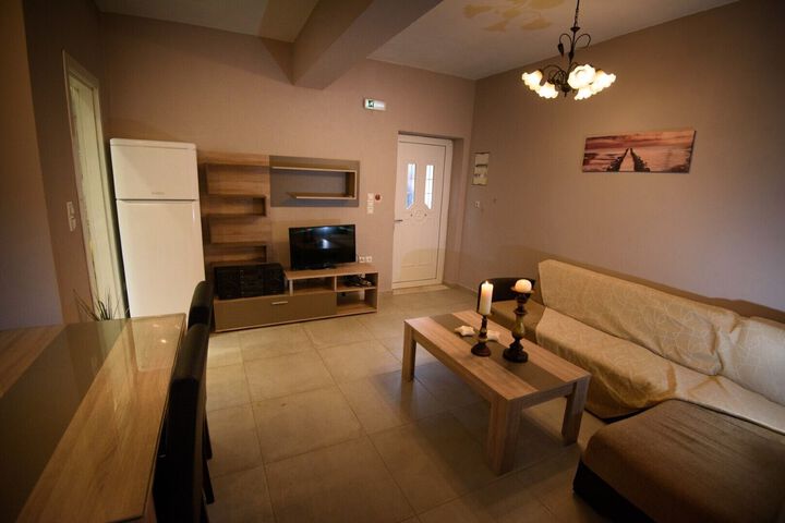 Room 27 of 61