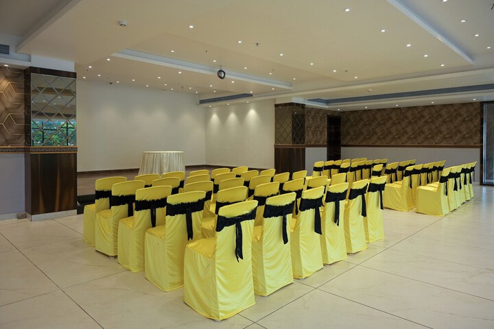 Ballroom/Hall 42 of 45