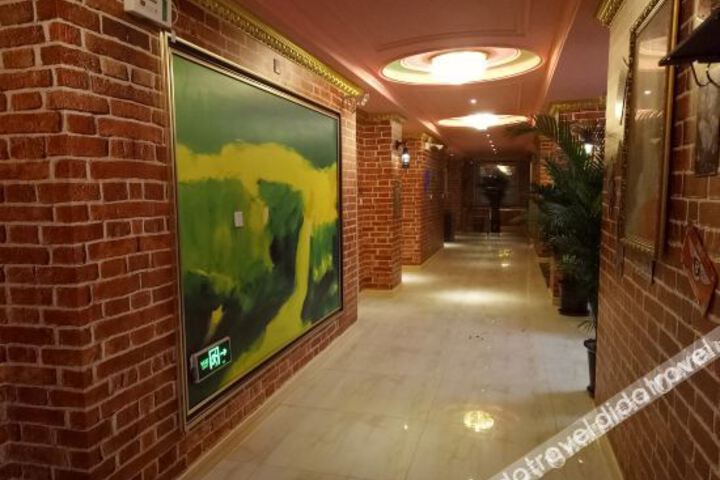 Hotel Interior 11 of 30