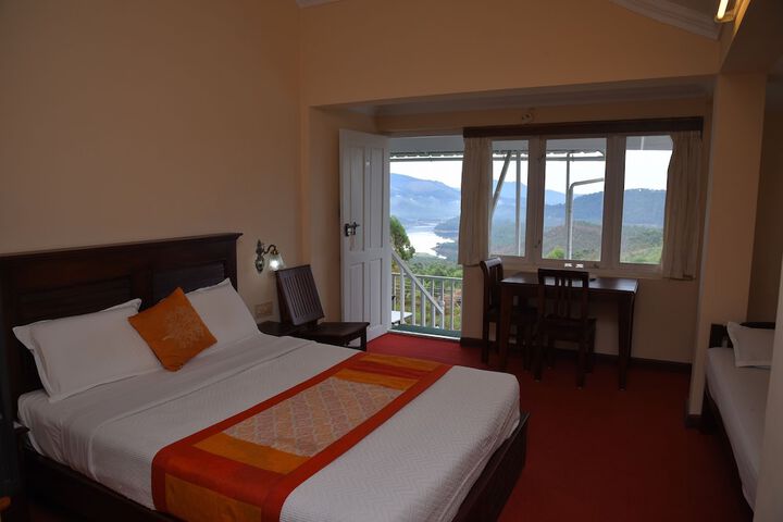 Room 14 of 38