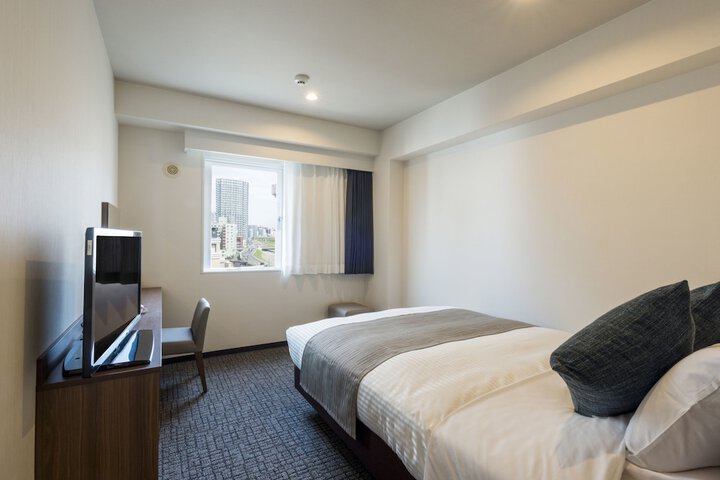 Room 5 of 23