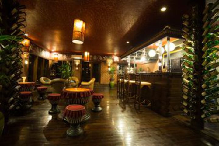Lounge 60 of 107