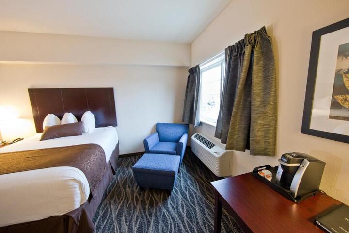 Quadruple Queen Bed (6 of 21)