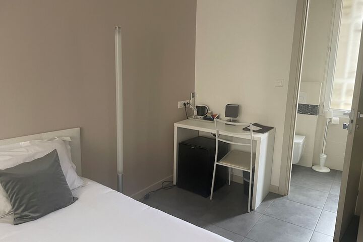 Room 45 of 82