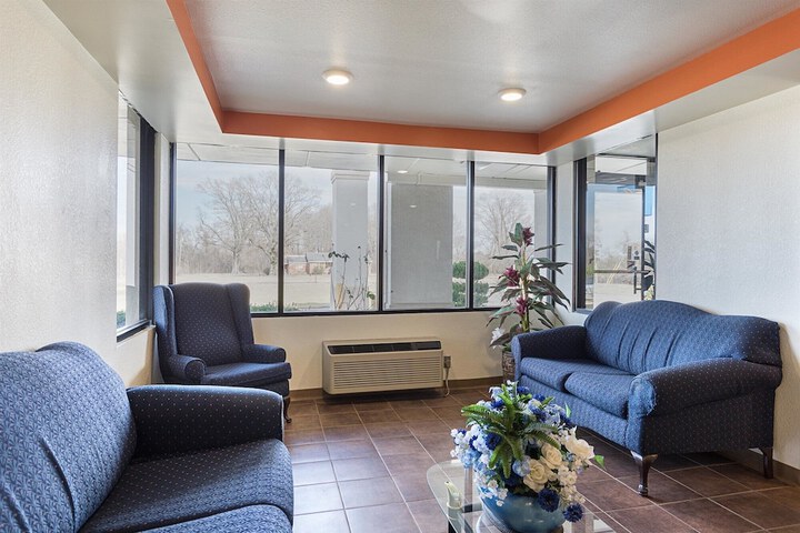 Hotel Interior 6 of 36