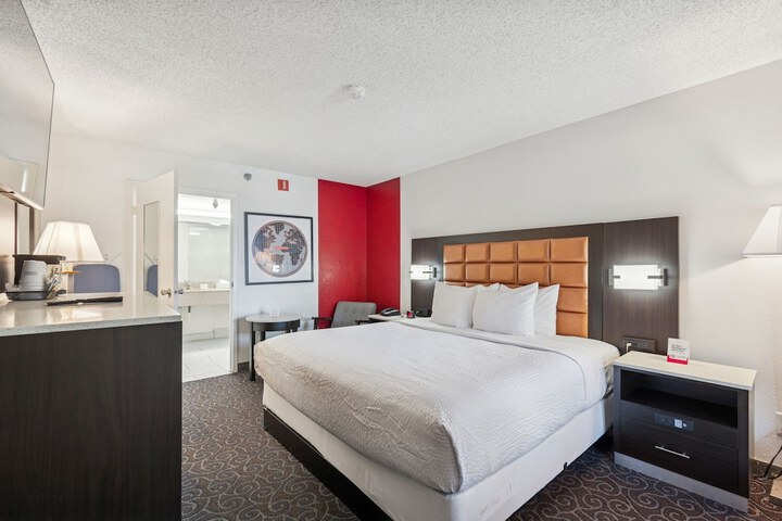 Room 10 of 67