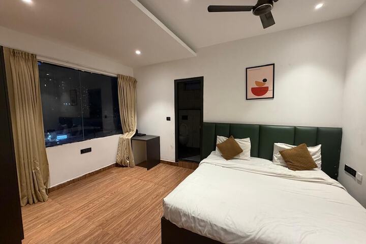 Room 15 of 41