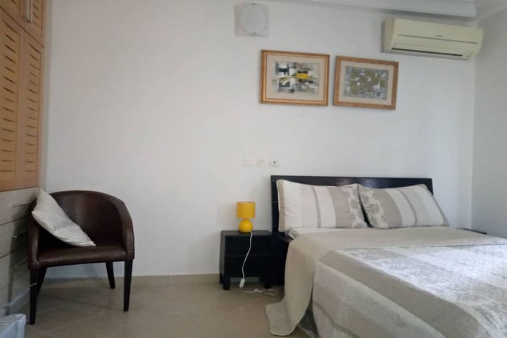 Room 8 of 24