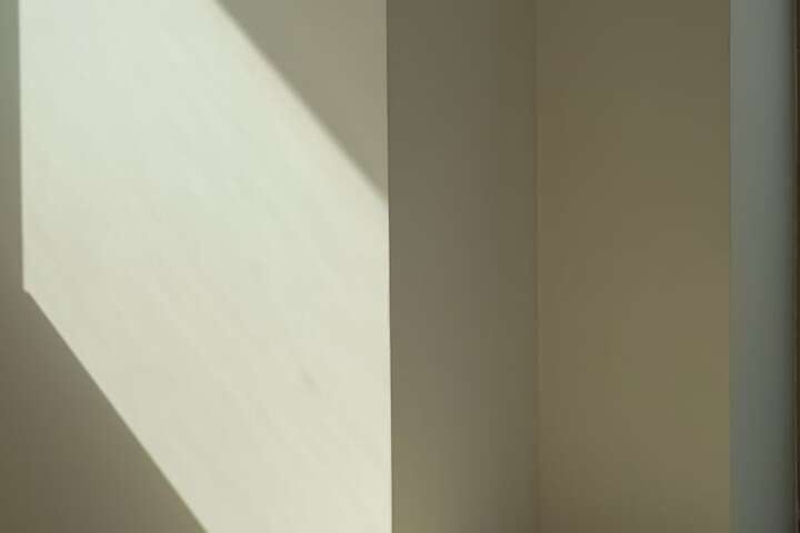 Room 9 of 23