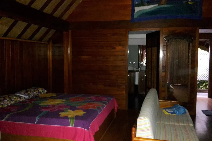 Room 3 of 17