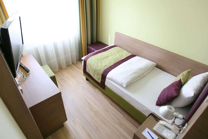 Room 29 of 58