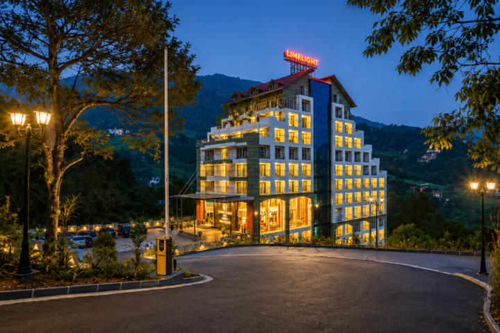 Golden Munnar Palace by Hawk Hospitality