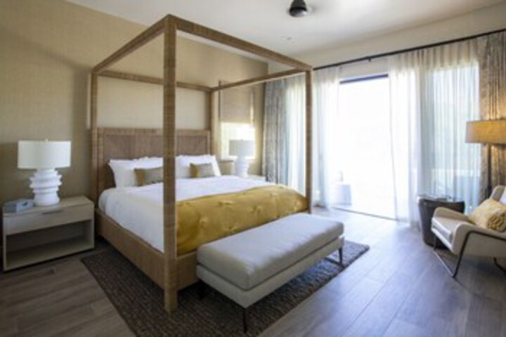 Room 62 of 82
