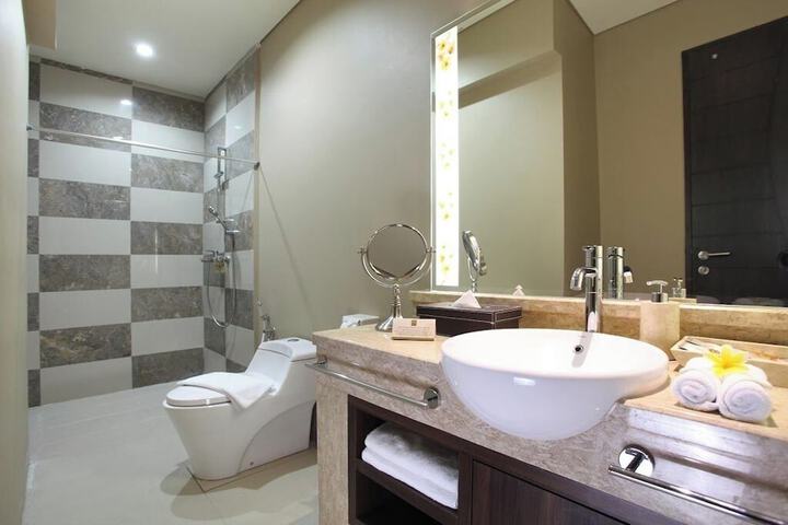 Bathroom Interior Photo