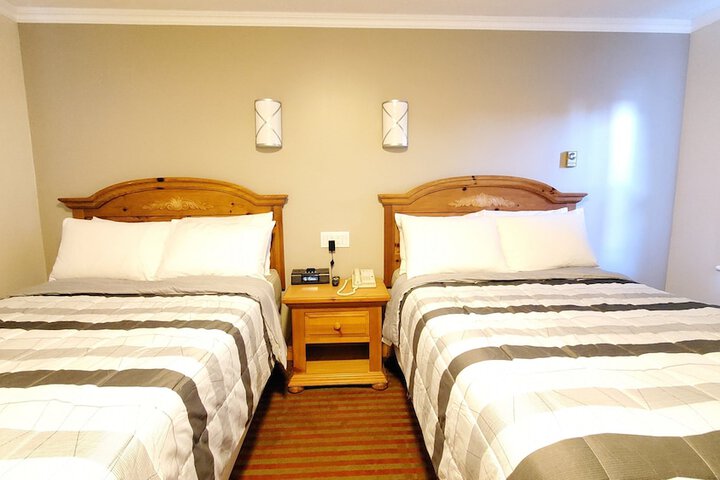 Room 50 of 181
