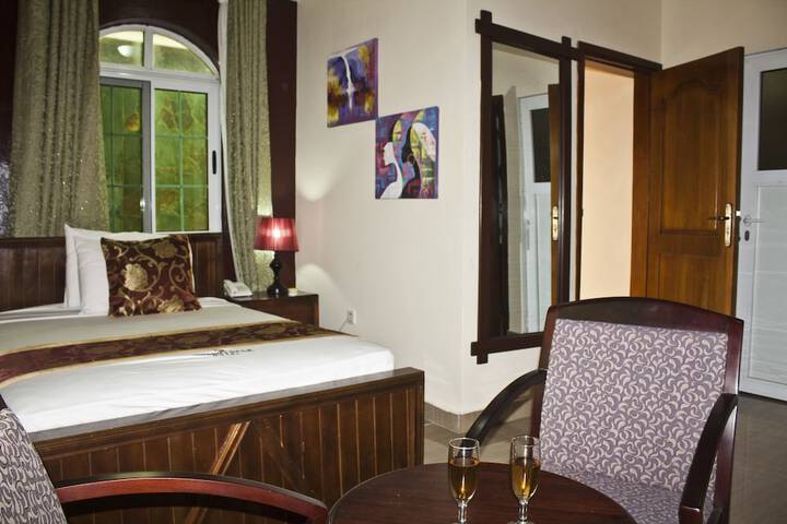 Room 7 of 44
